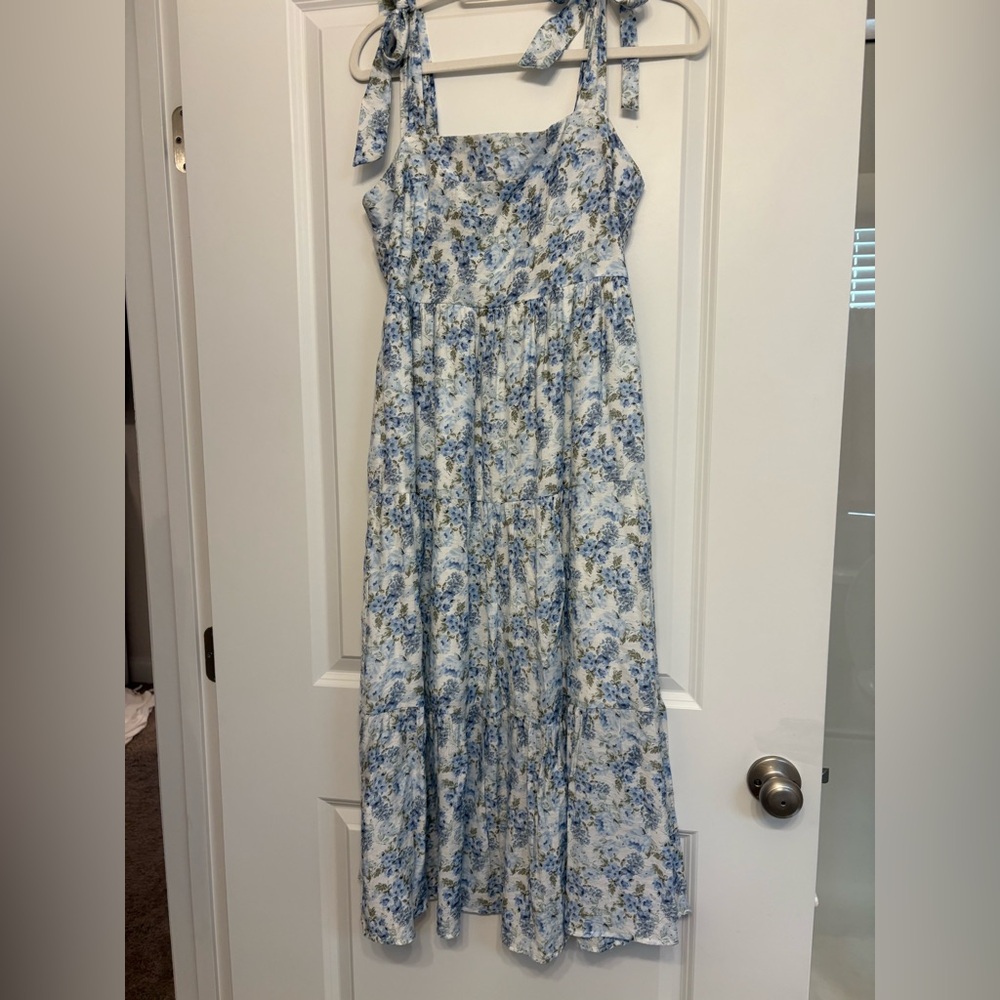 Altar'd State Blue and White Floral Mid Dress